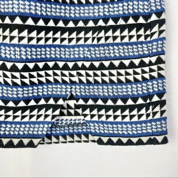 BCBG Blue & White Printed Knit Side Slit Mini Skirt 6 - Picture 5 of 5